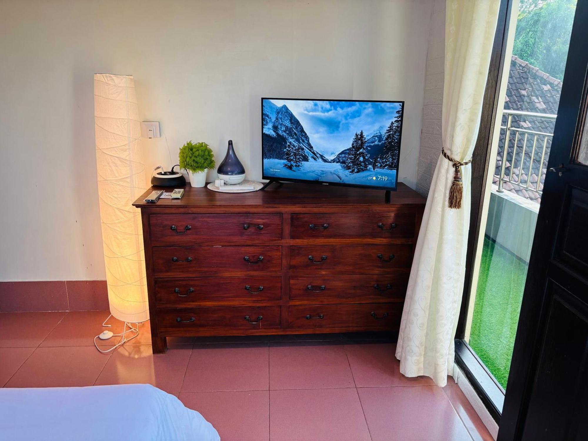 Mama Mega Homestay Pesanggaran Ngoại thất bức ảnh